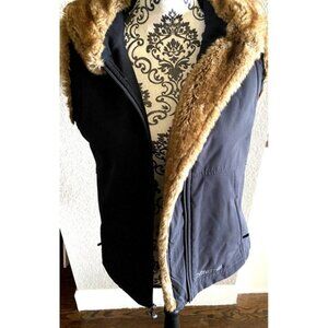 Marmot Faux Fur Vest Zipper Front Side Pockets Hood Small Sm S Ski Vest